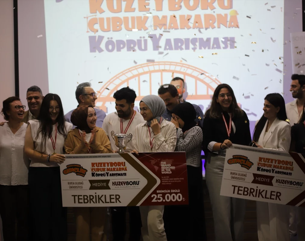 6.Kuzeyboru Gençlik Projesi’ni Tamamladık! 1 Kuzeyboru - kuzeyboru cubuk makarna kopru yarismasi 1 1012x800 1